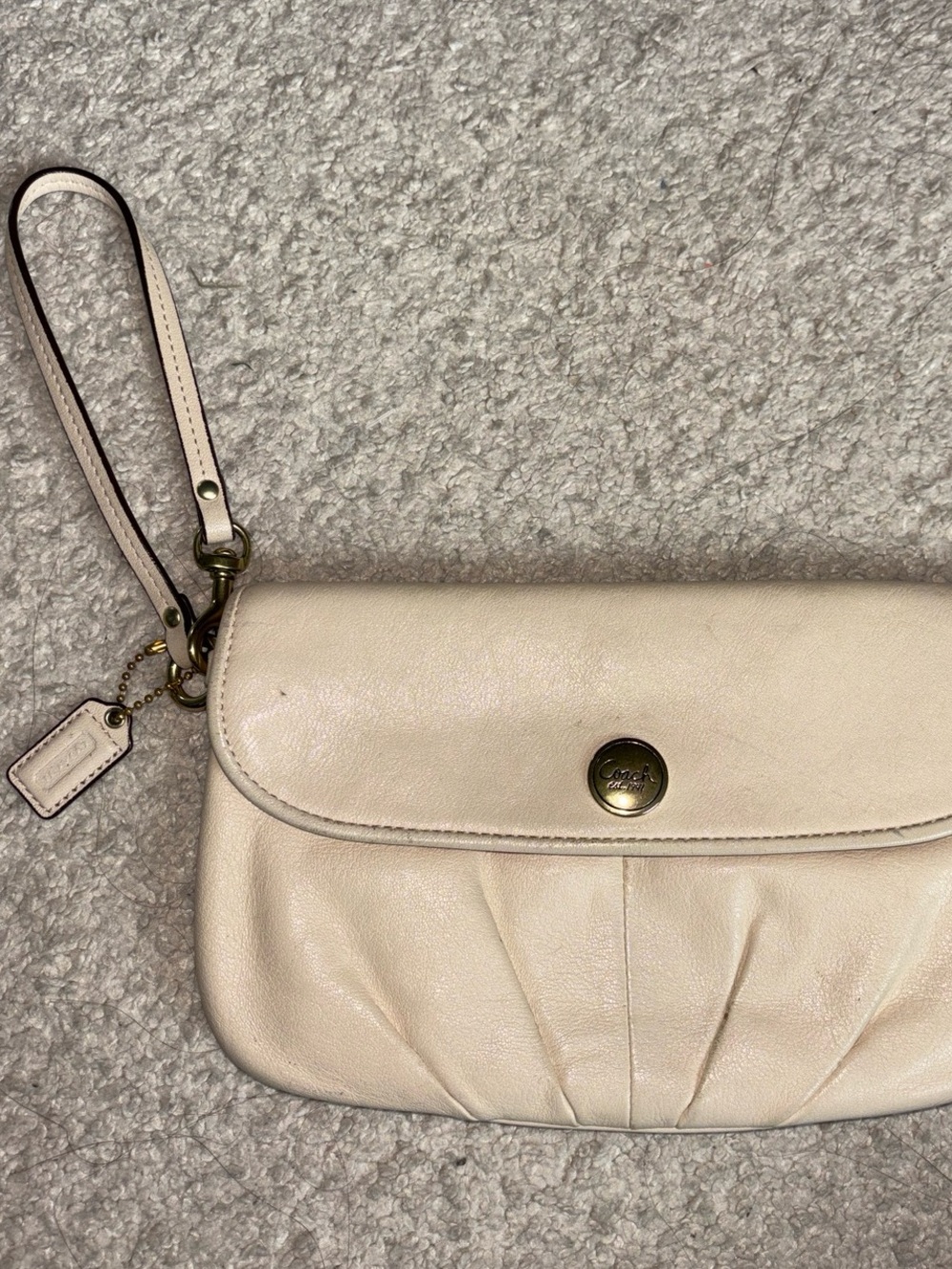 Coach Cream Leather Wristlet Clutch with Wrist Strap